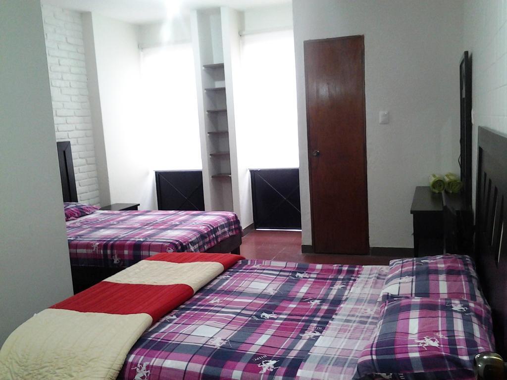 Hostal Casa Purpura Queretaro Luaran gambar