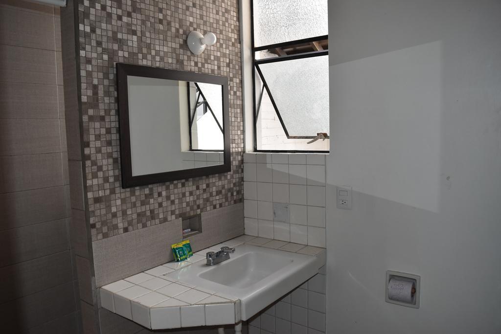 Hostal Casa Purpura Queretaro Luaran gambar